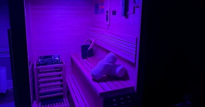 Hot Rock Sauna vs. Infrared Sauna: What's the Difference?
